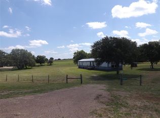 6573 Us Highway 77 N, Hallettsville, TX 77964