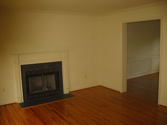 Living Room w/Fireplace