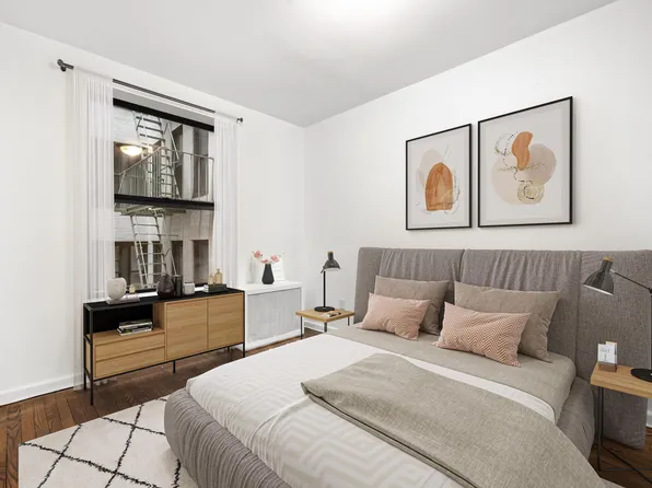 341 West 45th Street image 3 of 13