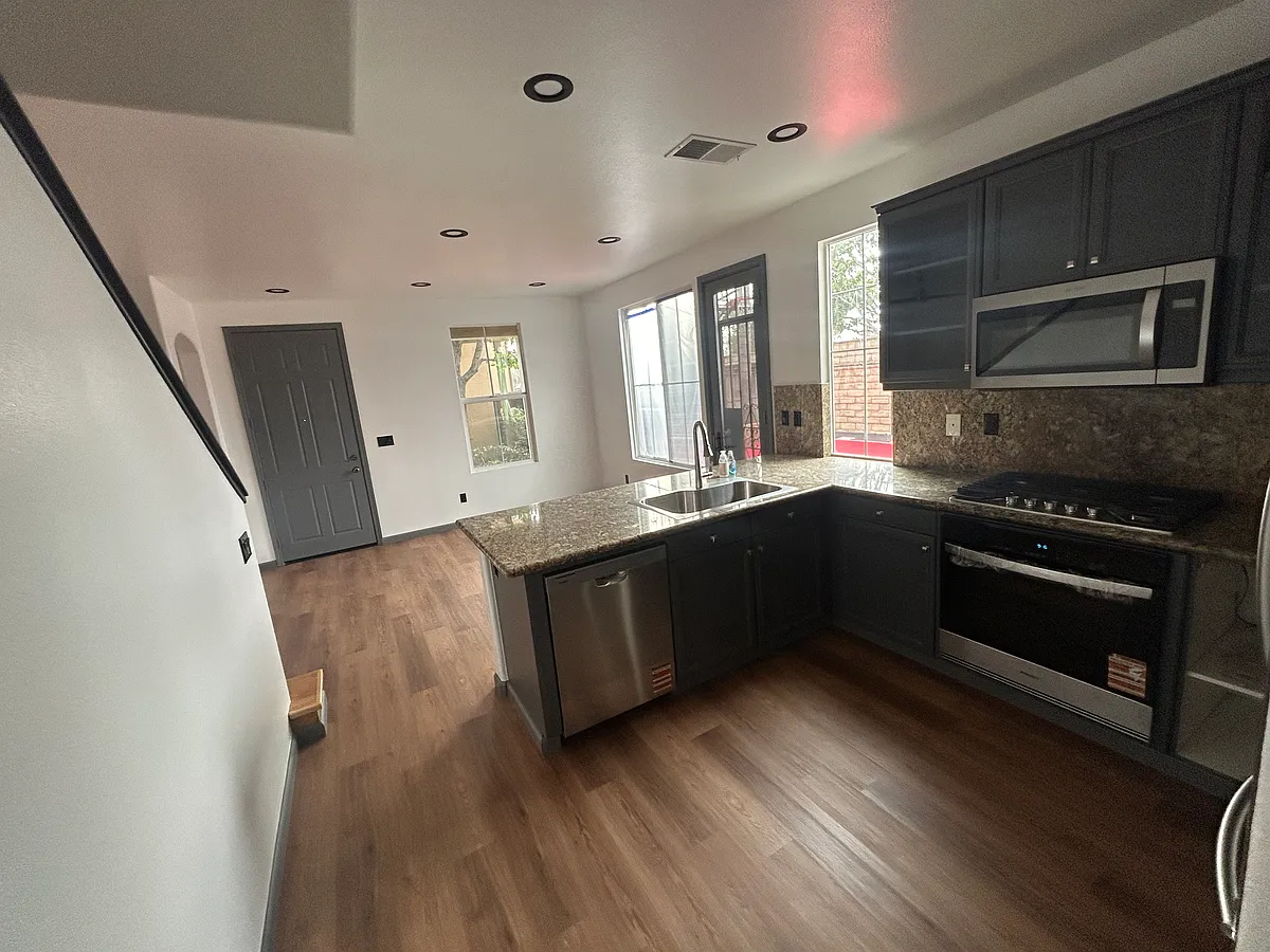 Building Photo - 3630 W Medici Ln