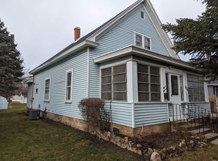 811 Midway Dr, Auburn, IN 46706