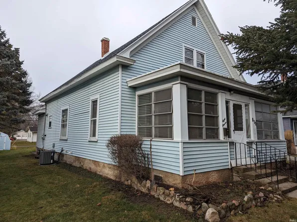 811 Midway Dr, Auburn, IN 46706