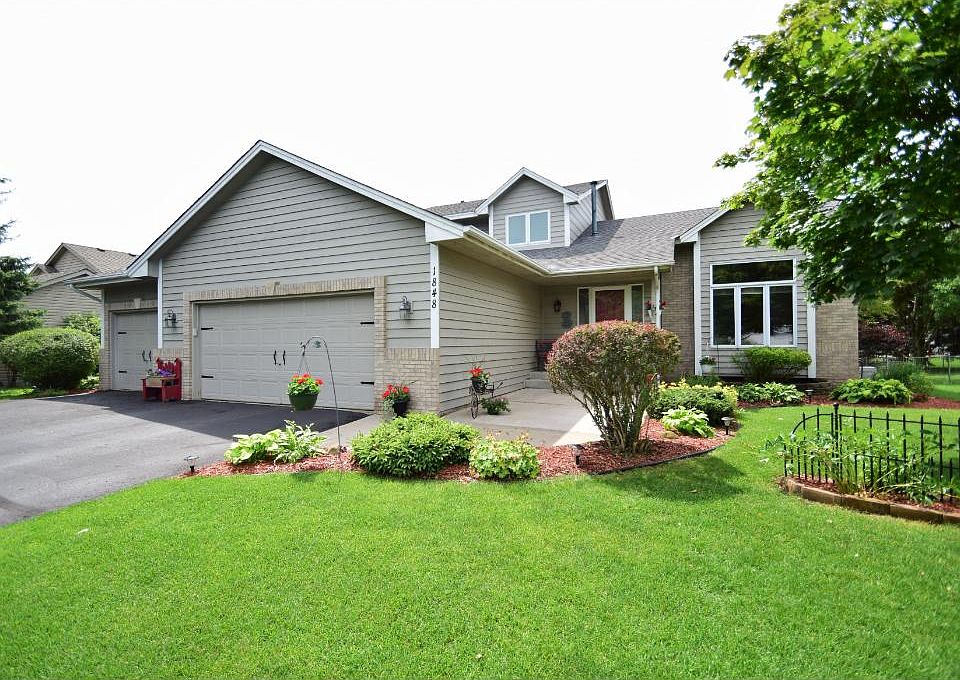 1st image of 1848 118th Ave NE