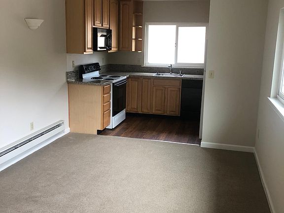 Living room & kitchen