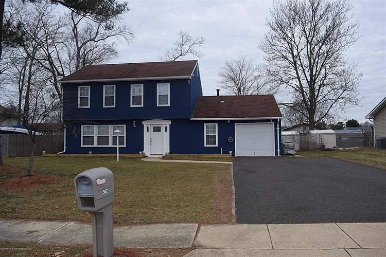 1st image of 952 Brightwood Dr