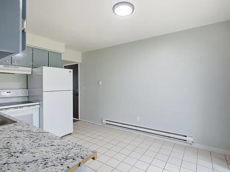 365 Granger Rd — Photo 4