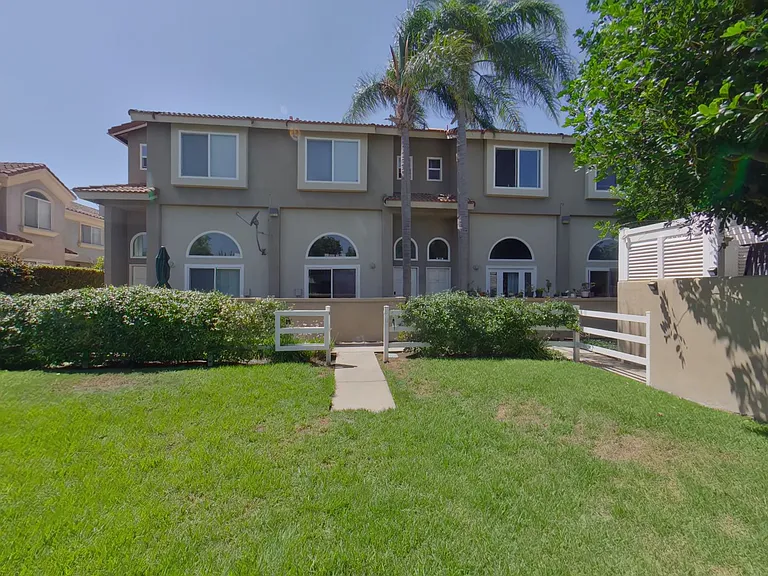 1940 Maple Ave #101 — Photo 16