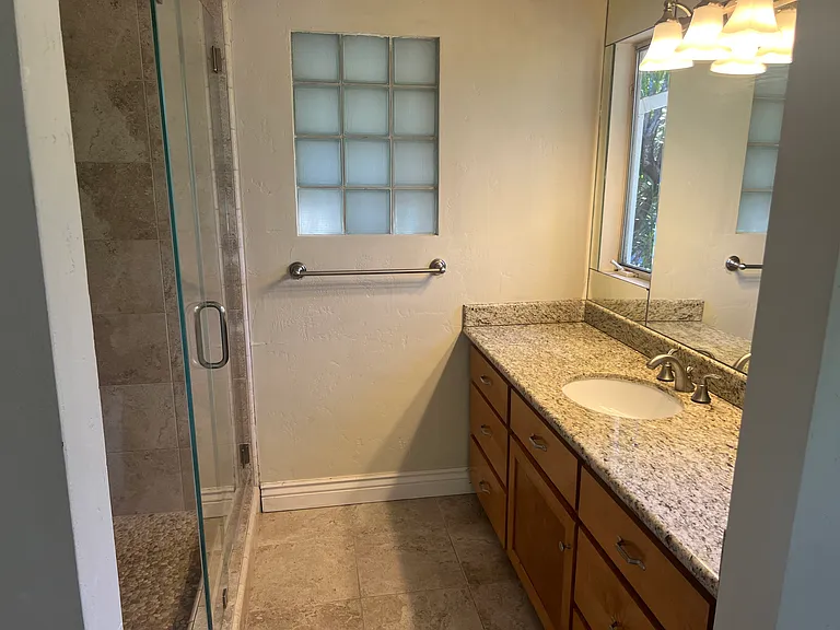 15330 Norton Rd — Photo 24