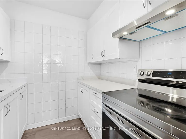 200 Lotherton Ptwy #1208 — Photo 18