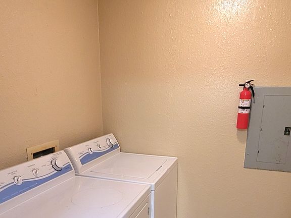 3rd image of 1108 Covey Ln #D