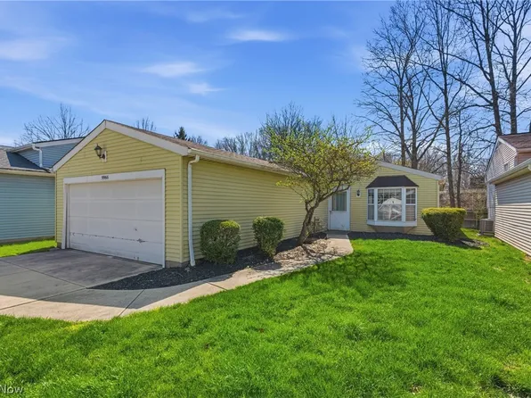 9966 Magnolia Dr, Olmsted Falls, OH 44138