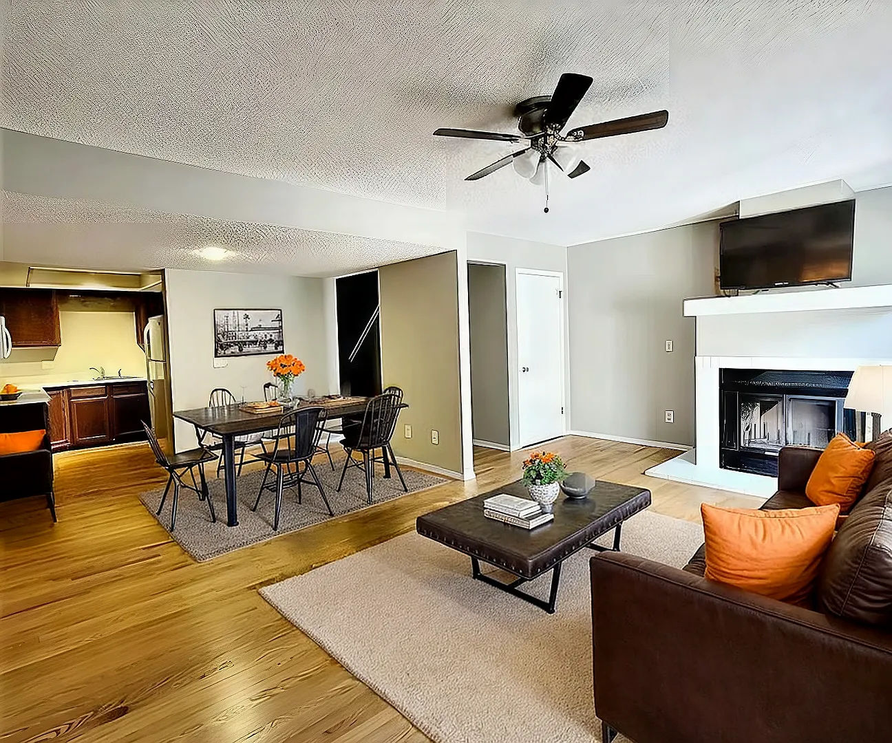 Well Maintained Townhome with Semi-private patio! — Photo 1