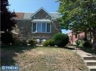 7726 Richard St, Philadelphia, PA 19152