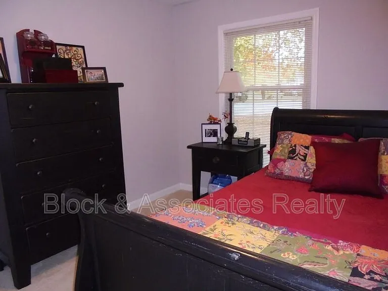 2314 Dover Pl — Photo 13