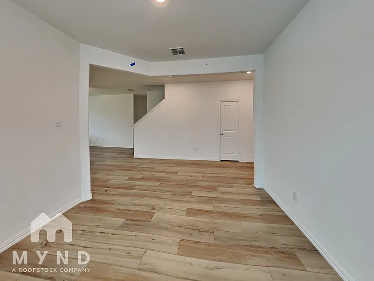 4900 Parrington Dr — Photo 13