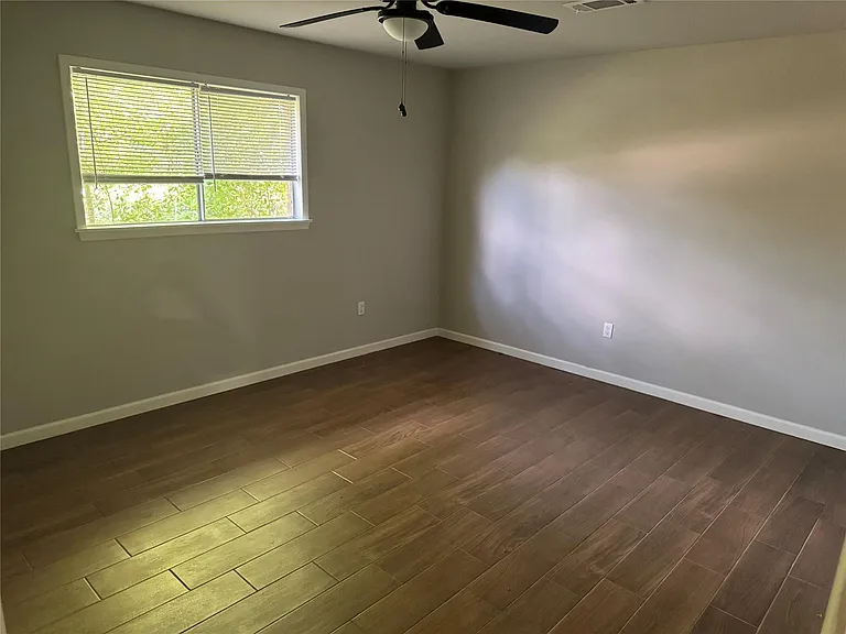 1413 Forehand St — Photo 15