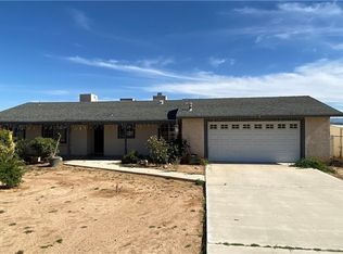17823 Darwin St, Hesperia, CA 92345