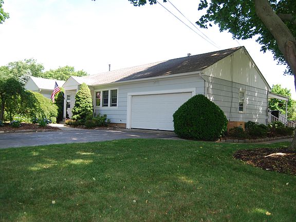 2nd image of 34 Tuthills Ln