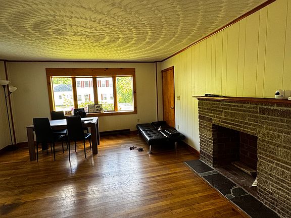 5th image of 178 Main St APT A