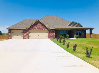 8732 NE Wolf Rd, Elgin, OK 73538