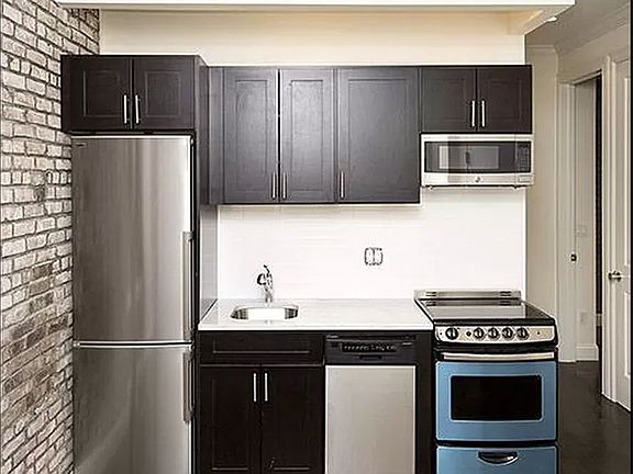 2nd image of 400 E 74th St APT 9