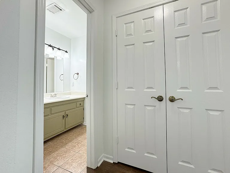 7324 Menlo Dr — Photo 34