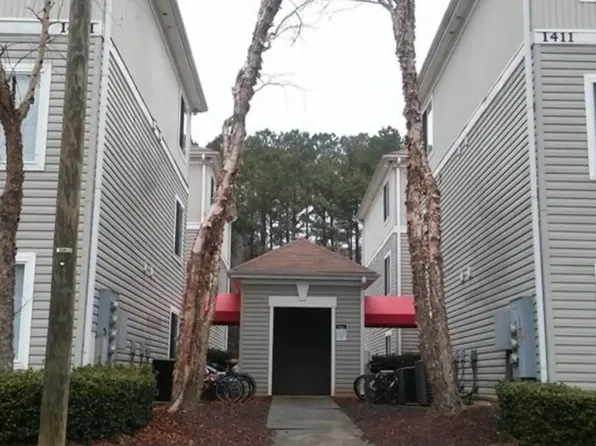 1411 Collegiate Cir, Raleigh, NC