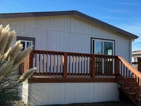 8260 SE Iris St, Milwaukie, OR 97267