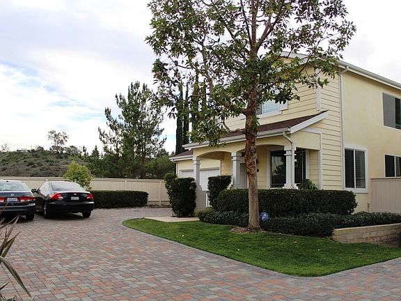 2nd image of 2852 W Canyon Ave