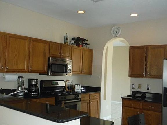 4th image of 3867 Regents Way