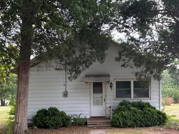 4435 May Dr, Maumee, OH 43537