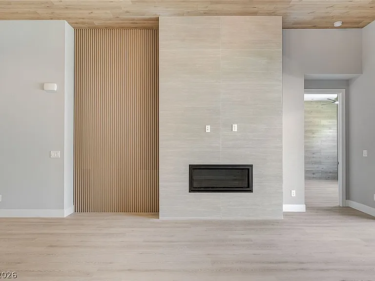 131 Robledo St — Photo 27