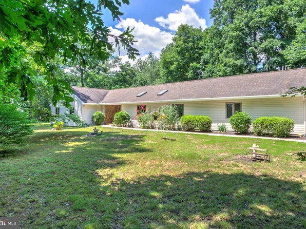 10 Grow Rd, Honey Brook, PA 19344