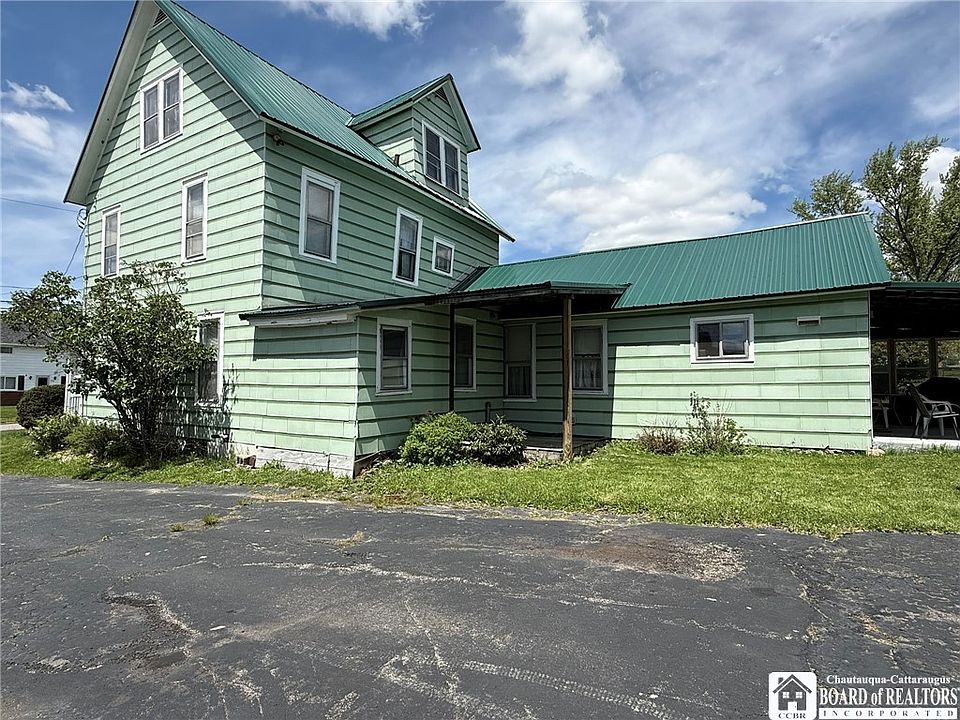 7th image of 536 King St