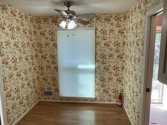 Kitchen nook