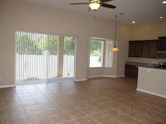 4th image of 2403 Northumbria Dr