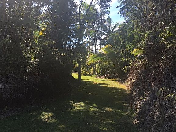 2nd image of 13-3376 Moku St Lot 60