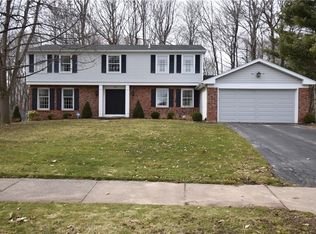 223 Pearson Ln, Rochester, NY 14612