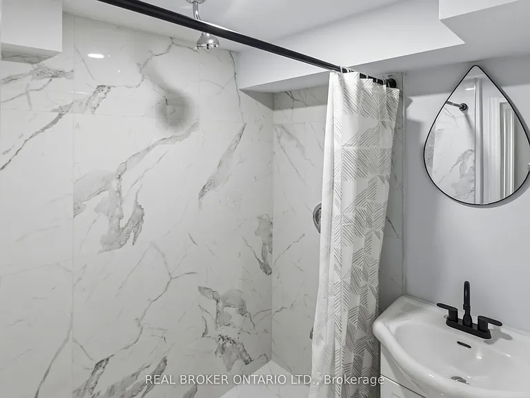 134 Celina St #1 — Photo 22
