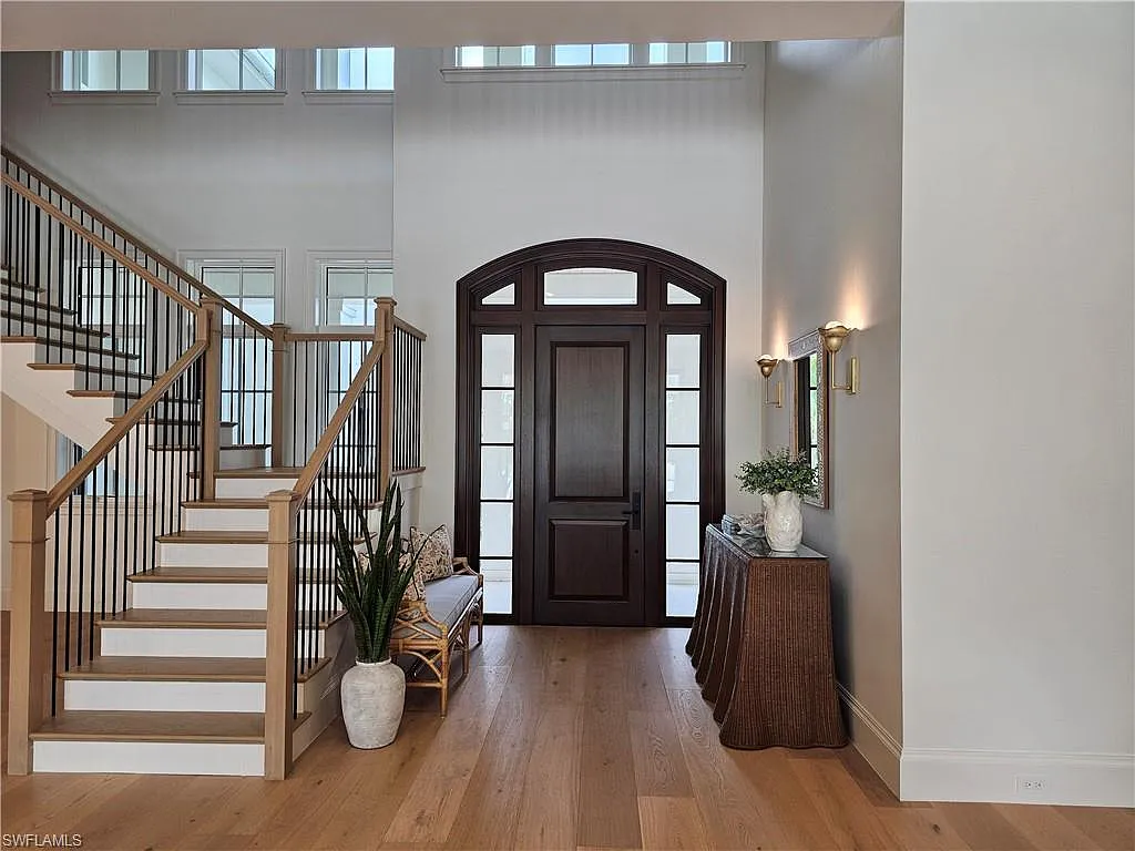 5 bed, 10.0 bath, 5256 sqft, $100,000 — Photo 3