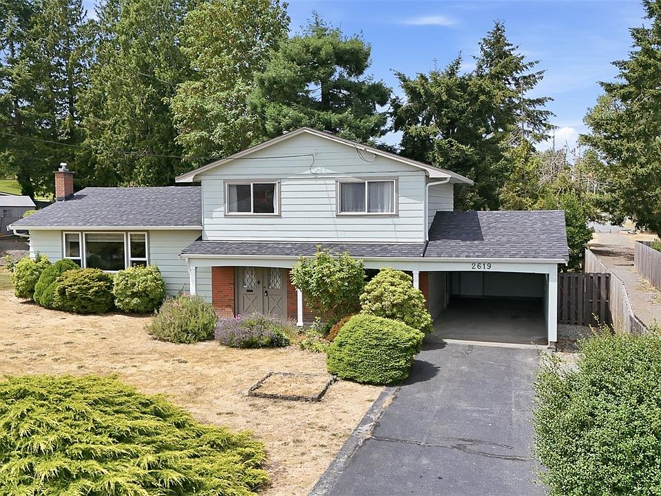 1st image of 2619 Cosgrove Cres