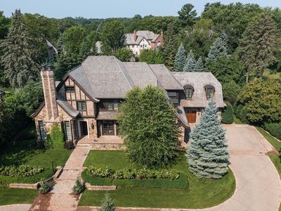 4908 Rolling Green Pkwy, Edina, MN, 55436
