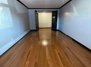 25-01 45th St #1D, Astoria, NY 11103