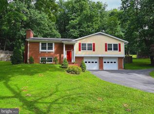 105 Old Forest Cir, Winchester, VA 22602