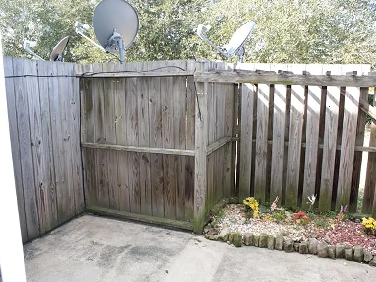 2345 Vineyard Dr #E-4 — Photo 24