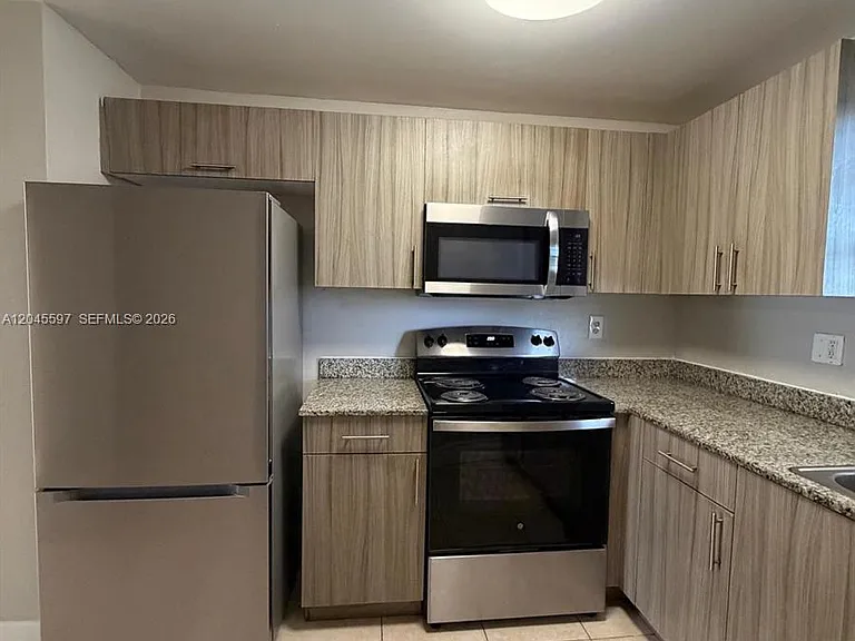 2111 NW 55th Ave #211 — Photo 7