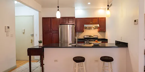 1635 Lexington Avenue, #3D