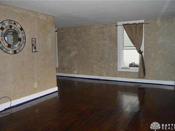 3rd image of 509 Park Ave