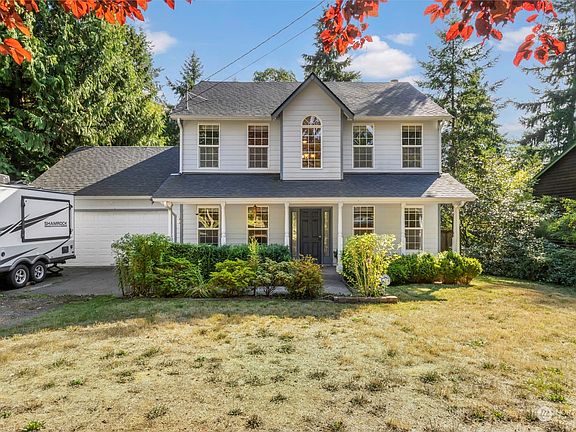 3rd image of 5929 Cedar Court NE