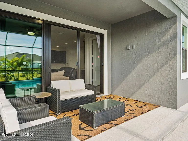 8108 Dobre Way — Photo 4